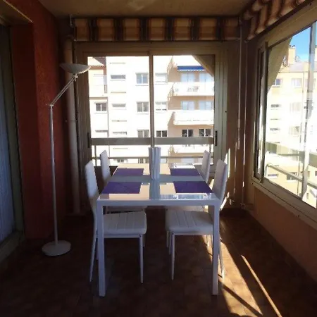 A Avec Parking, Veranda Et Cuisine Equipee - Fr-1-335-177 Apartamento Hyères